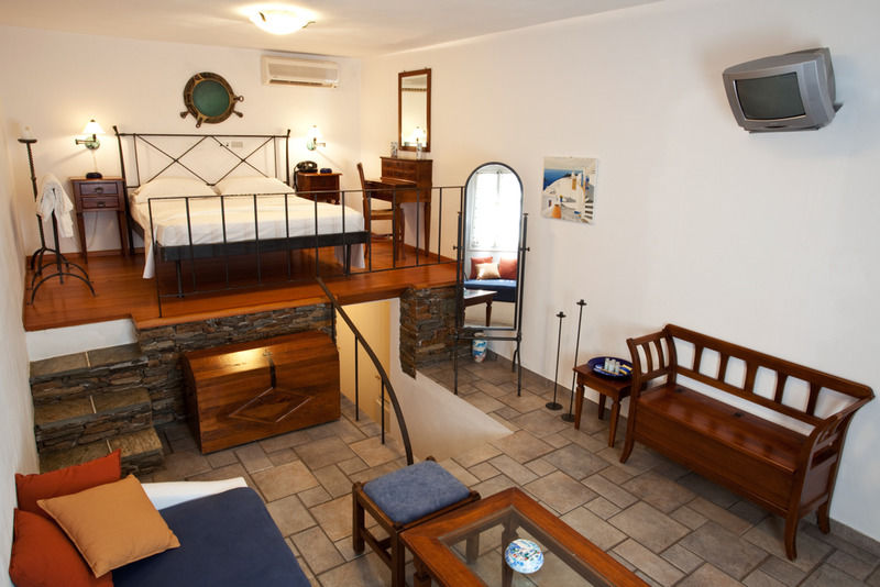 Alexandros Hotel Platis Gialos  Екстериор снимка
